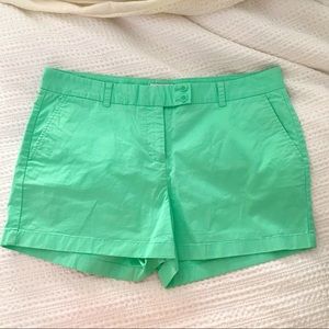 Vineyard Vines green dayboat shorts